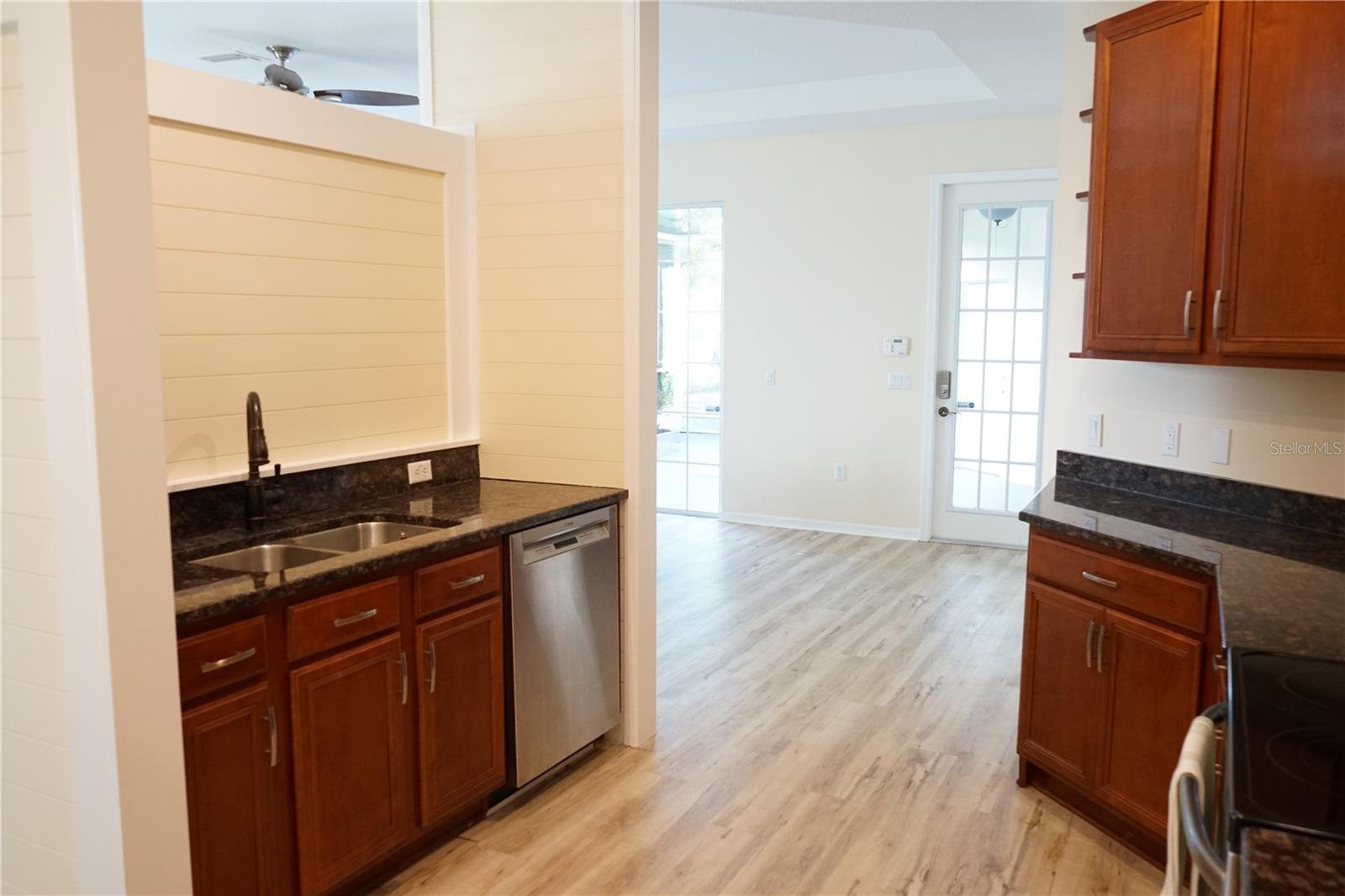 201 SUNSET CREST CT, APOLLO BEACH, FL — photo 11