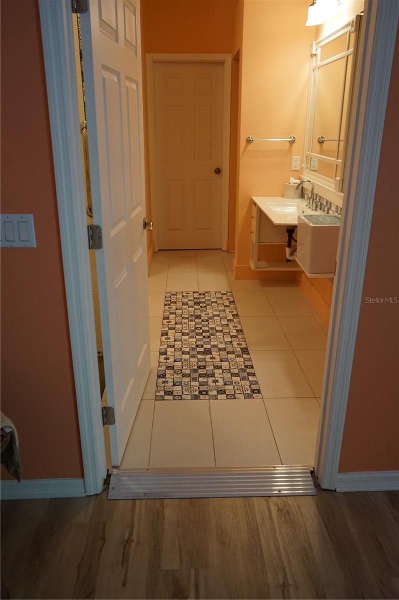 201 SUNSET CREST CT, APOLLO BEACH, FL — photo 31