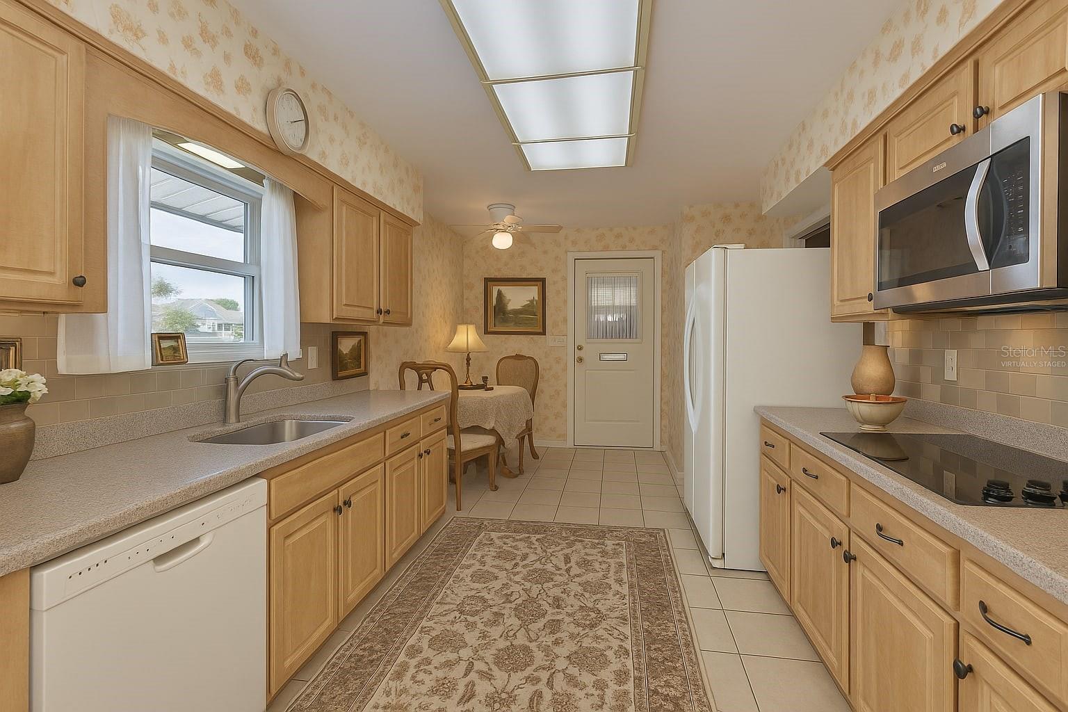 1525 ALLEGHENY DR, SUN CITY CENTER, FL — photo 28