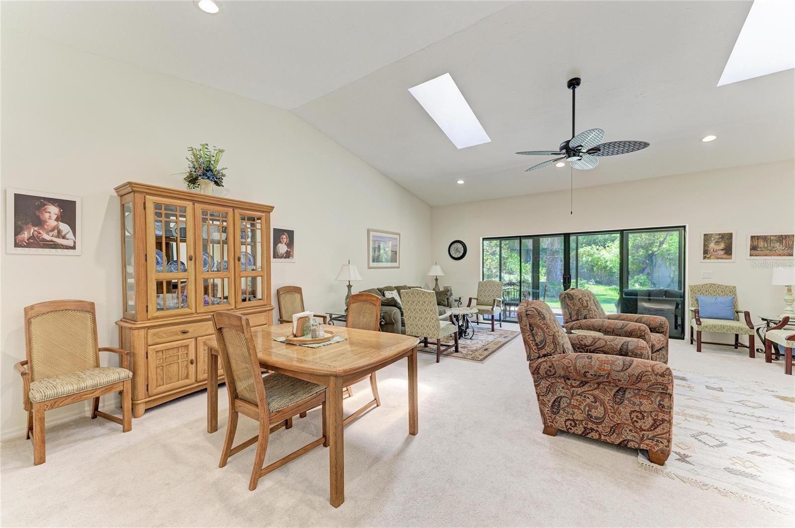 3946 WILSHIRE CIR E #168, SARASOTA, FL — photo 8