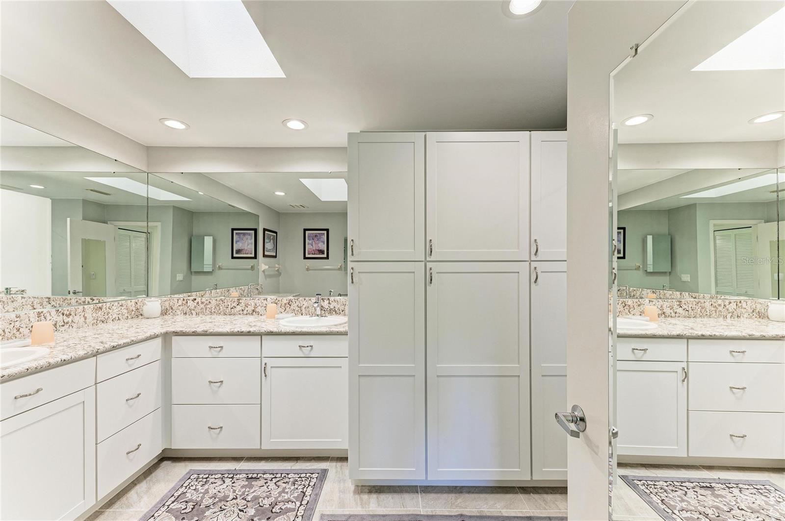 3946 WILSHIRE CIR E #168, SARASOTA, FL — photo 25