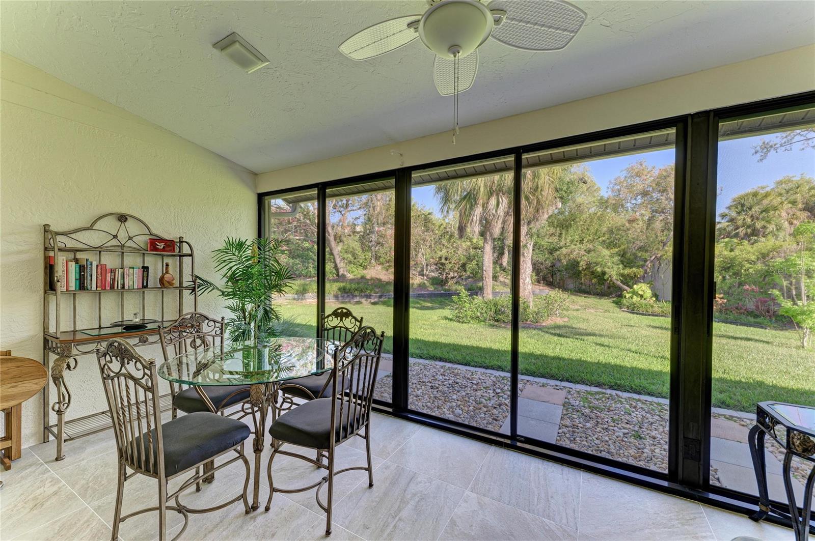 3946 WILSHIRE CIR E #168, SARASOTA, FL — photo 40