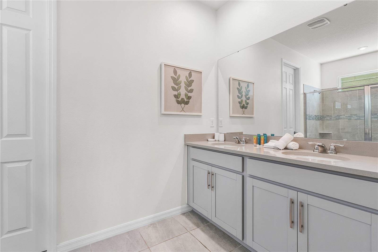 8915 TROPICAL HAVEN CT, KISSIMMEE, FL — photo 18