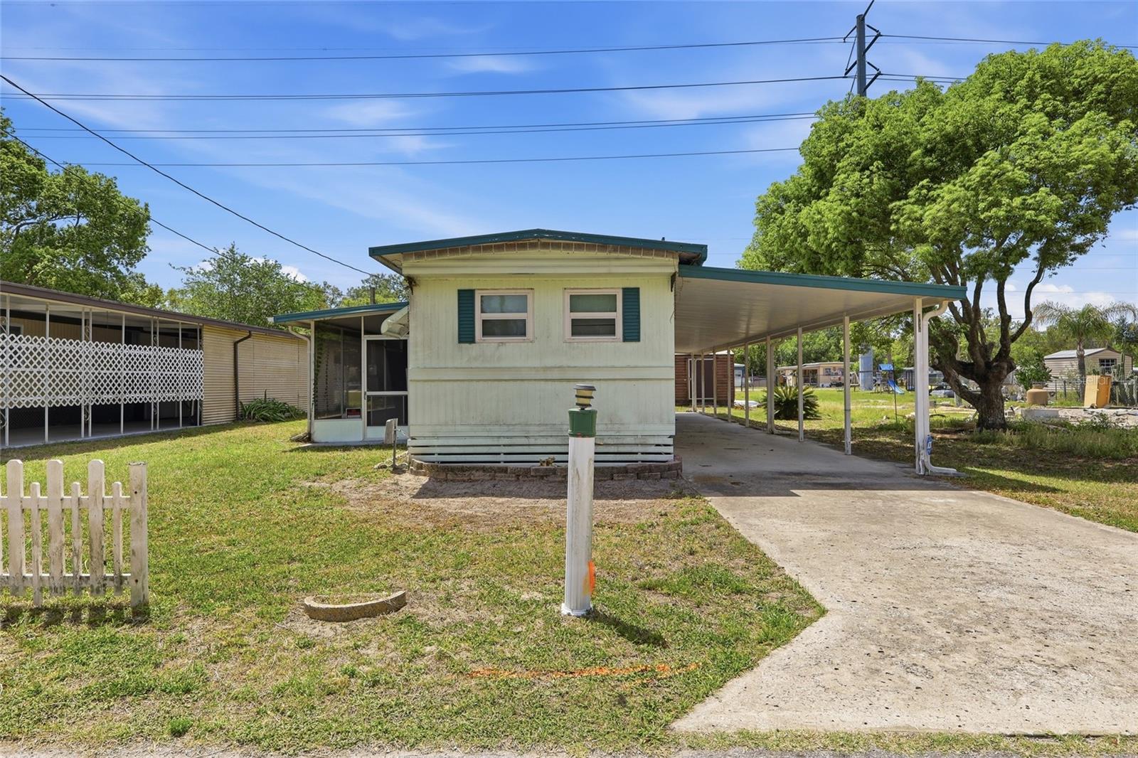 37622 MARCH LN, ZEPHYRHILLS, FL — photo 2