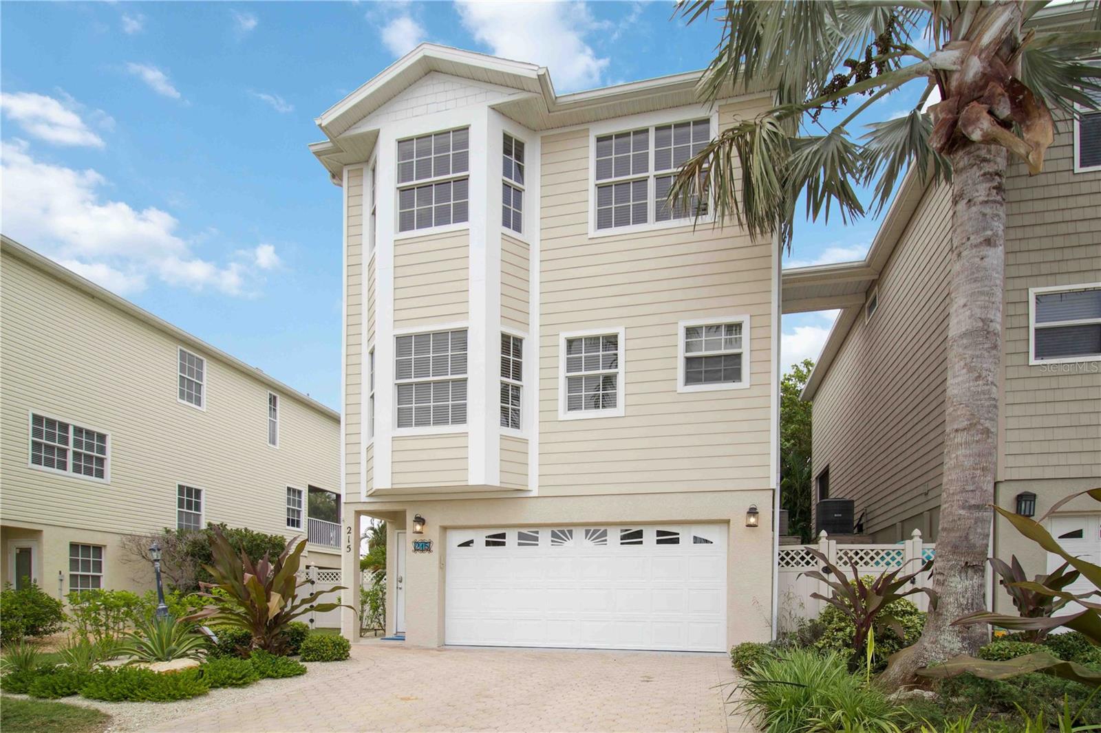 215 81ST ST, HOLMES BEACH, FL