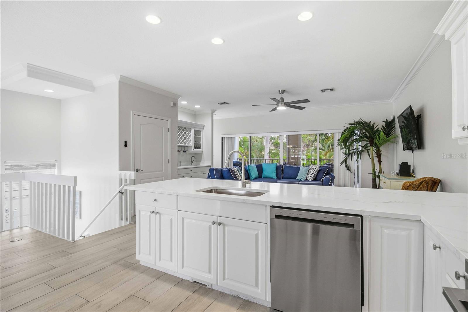 215 81ST ST, HOLMES BEACH, FL — photo 9