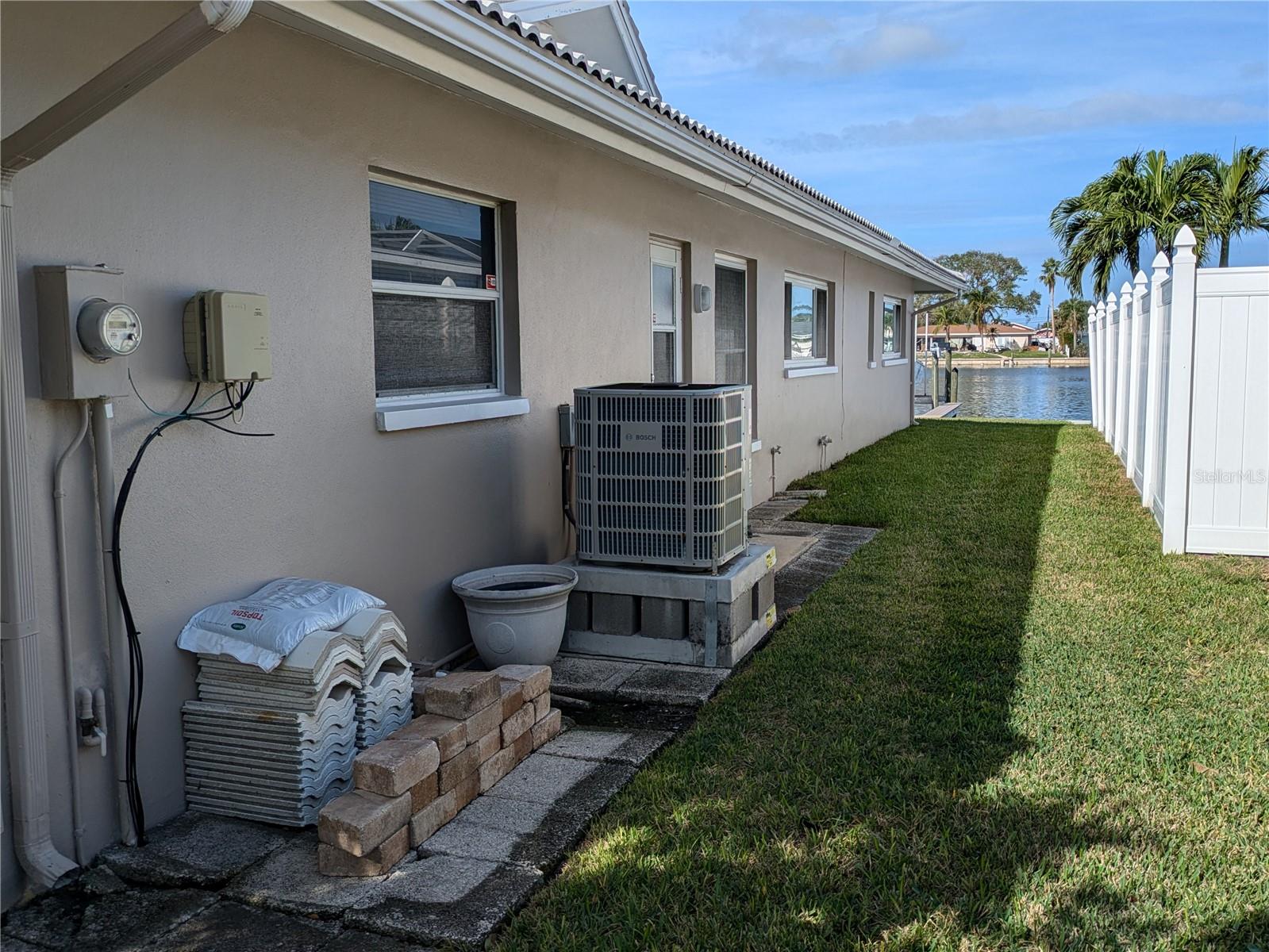 212 POINCIANA LN, LARGO, FL — photo 33