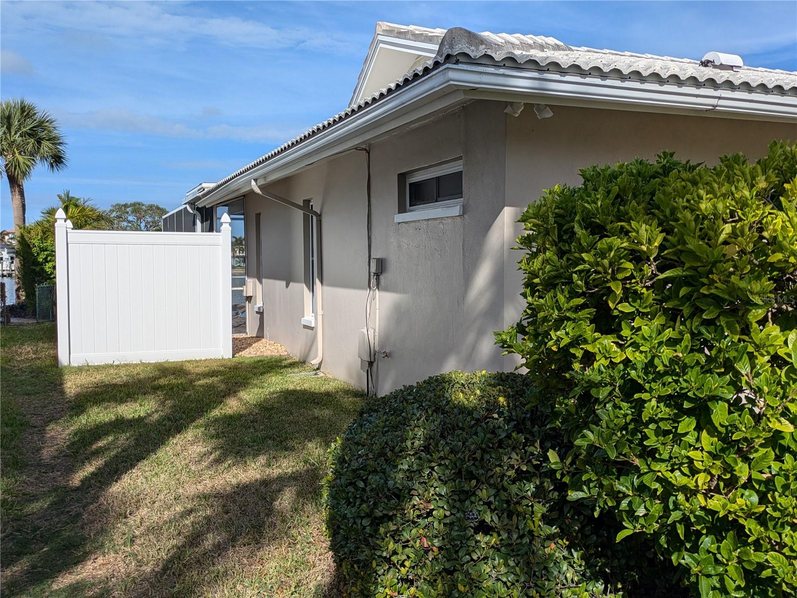 212 POINCIANA LN, LARGO, FL — photo 34