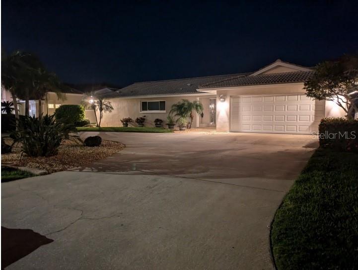 212 POINCIANA LN, LARGO, FL — photo 37