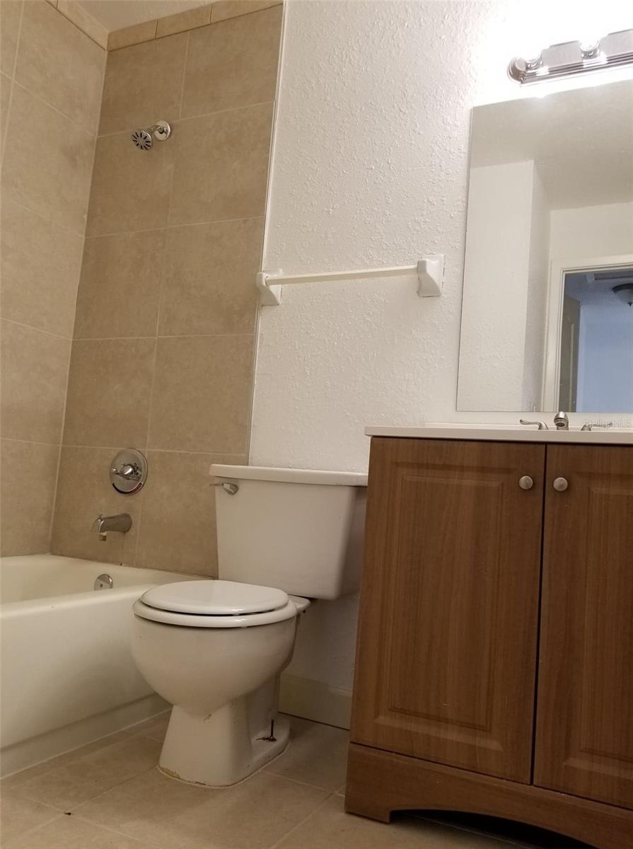 5134 TENNIS COURT CIR, TAMPA, FL — photo 12