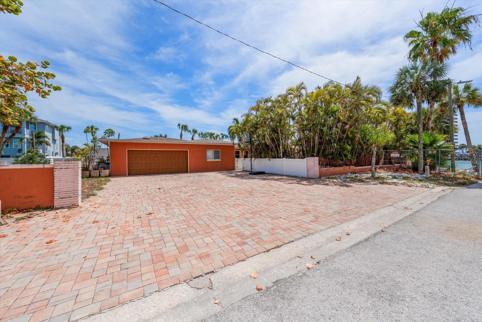 630-650 79TH AVE, ST PETE BEACH, FL