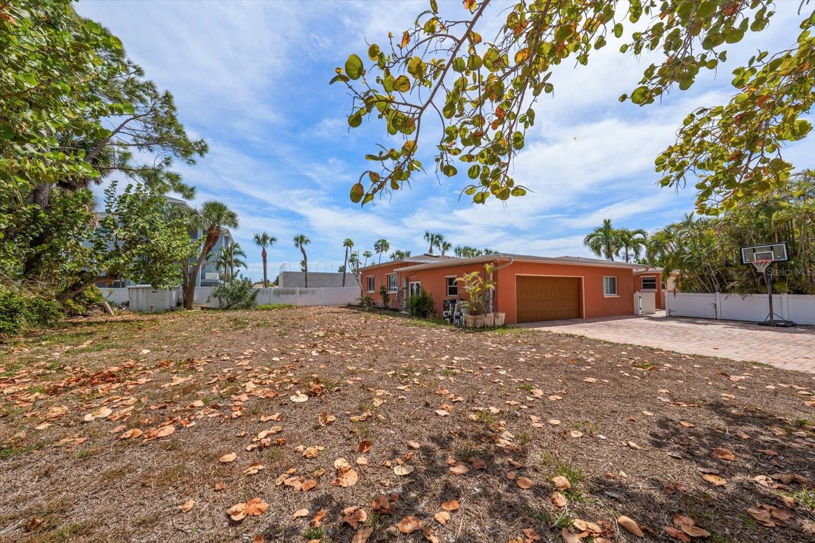 630-650 79TH AVE, ST PETE BEACH, FL — photo 3