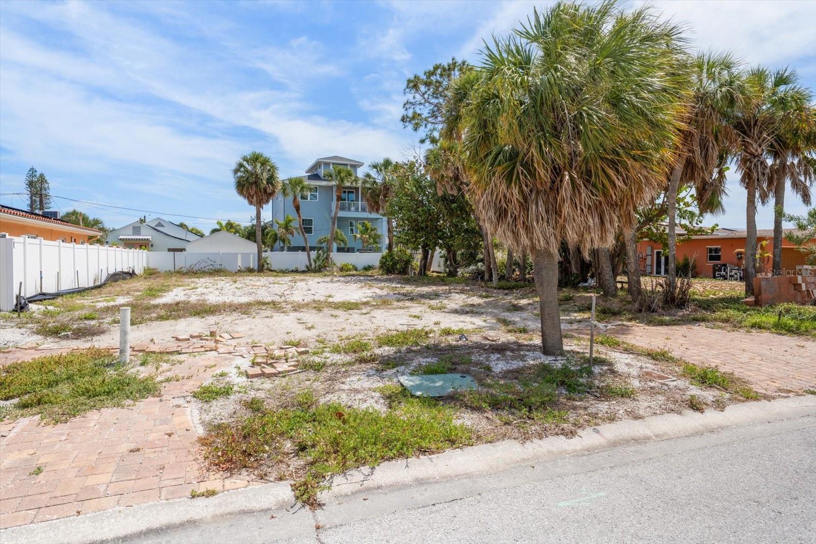 630-650 79TH AVE, ST PETE BEACH, FL — photo 41