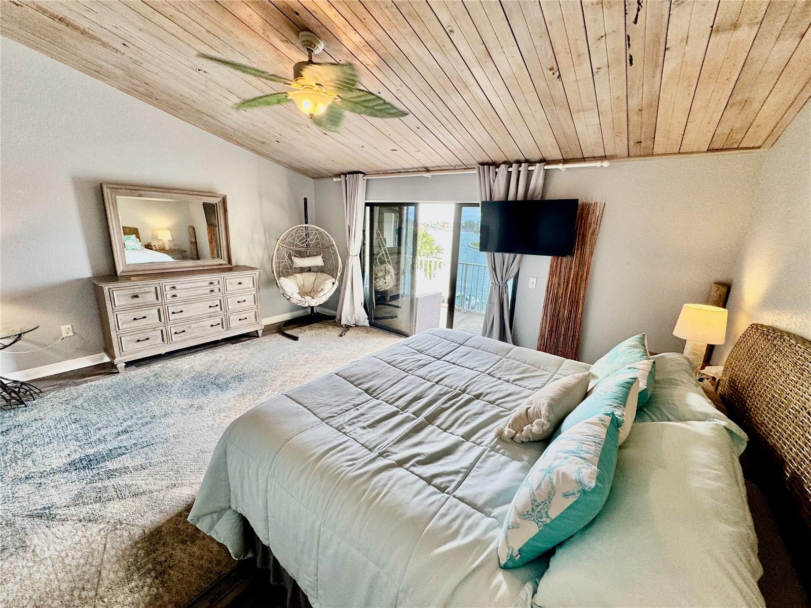 513 HAVEN POINT DR, TREASURE ISLAND, FL — photo 38