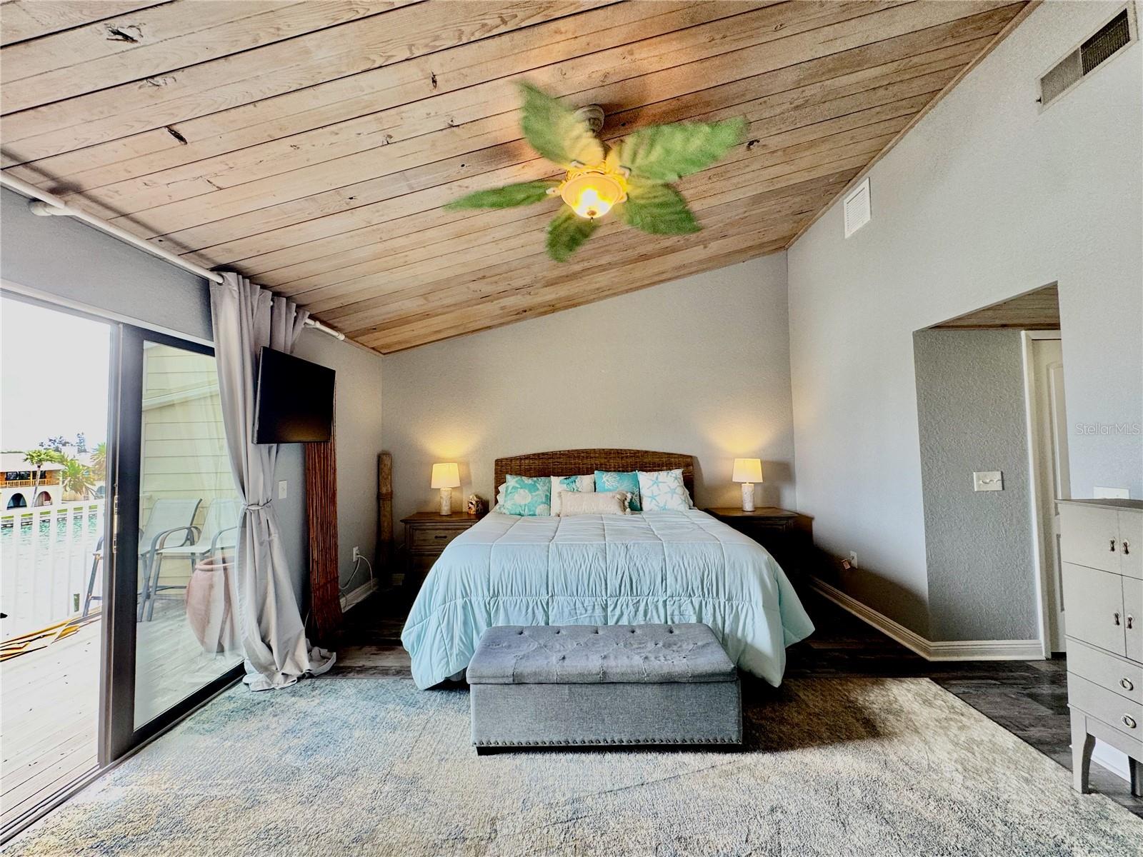 513 HAVEN POINT DR, TREASURE ISLAND, FL — photo 39