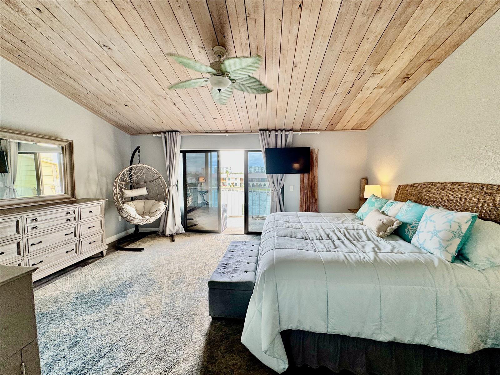 513 HAVEN POINT DR, TREASURE ISLAND, FL — photo 41