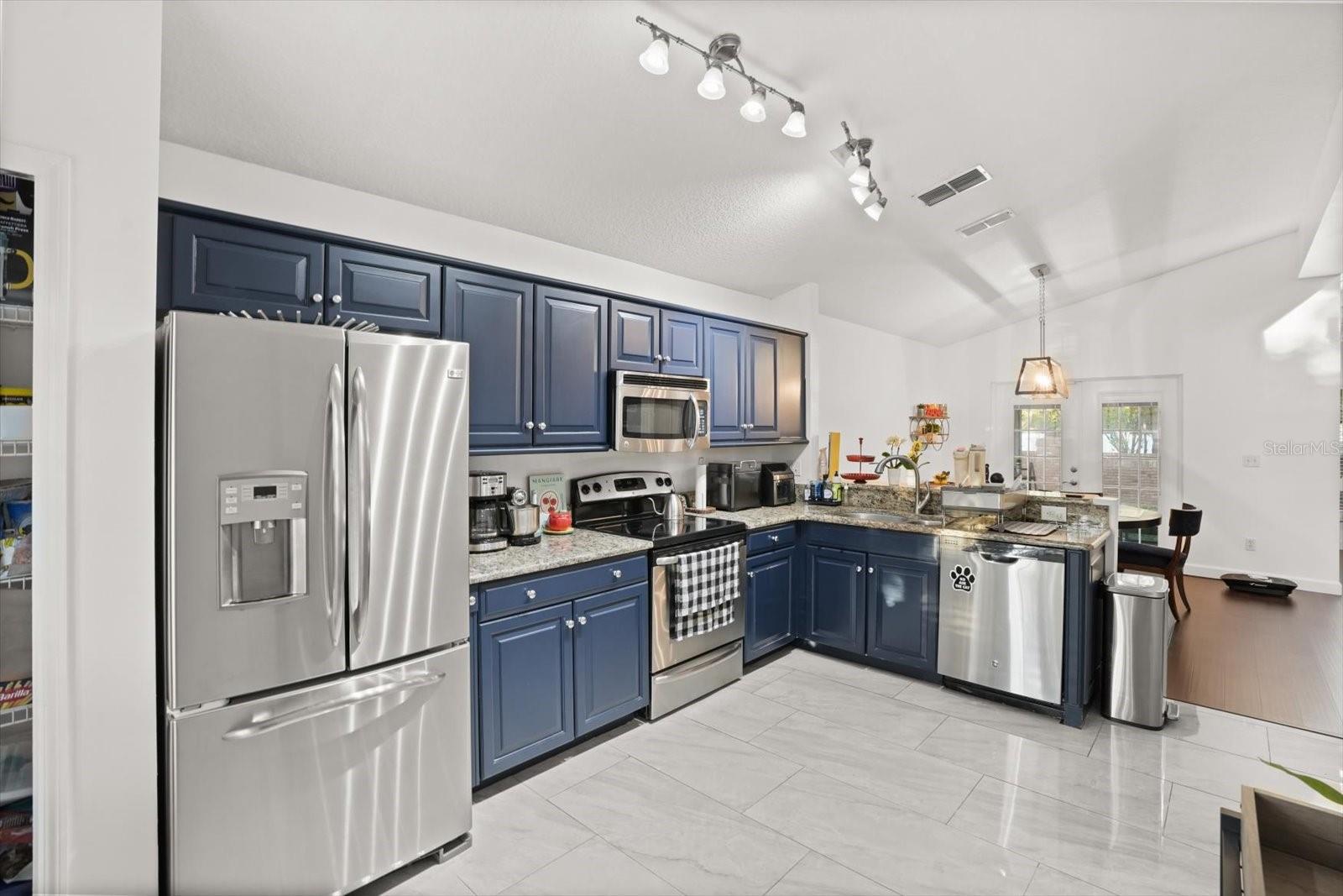 248 LONGHIRST LOOP, OCOEE, FL — photo 9