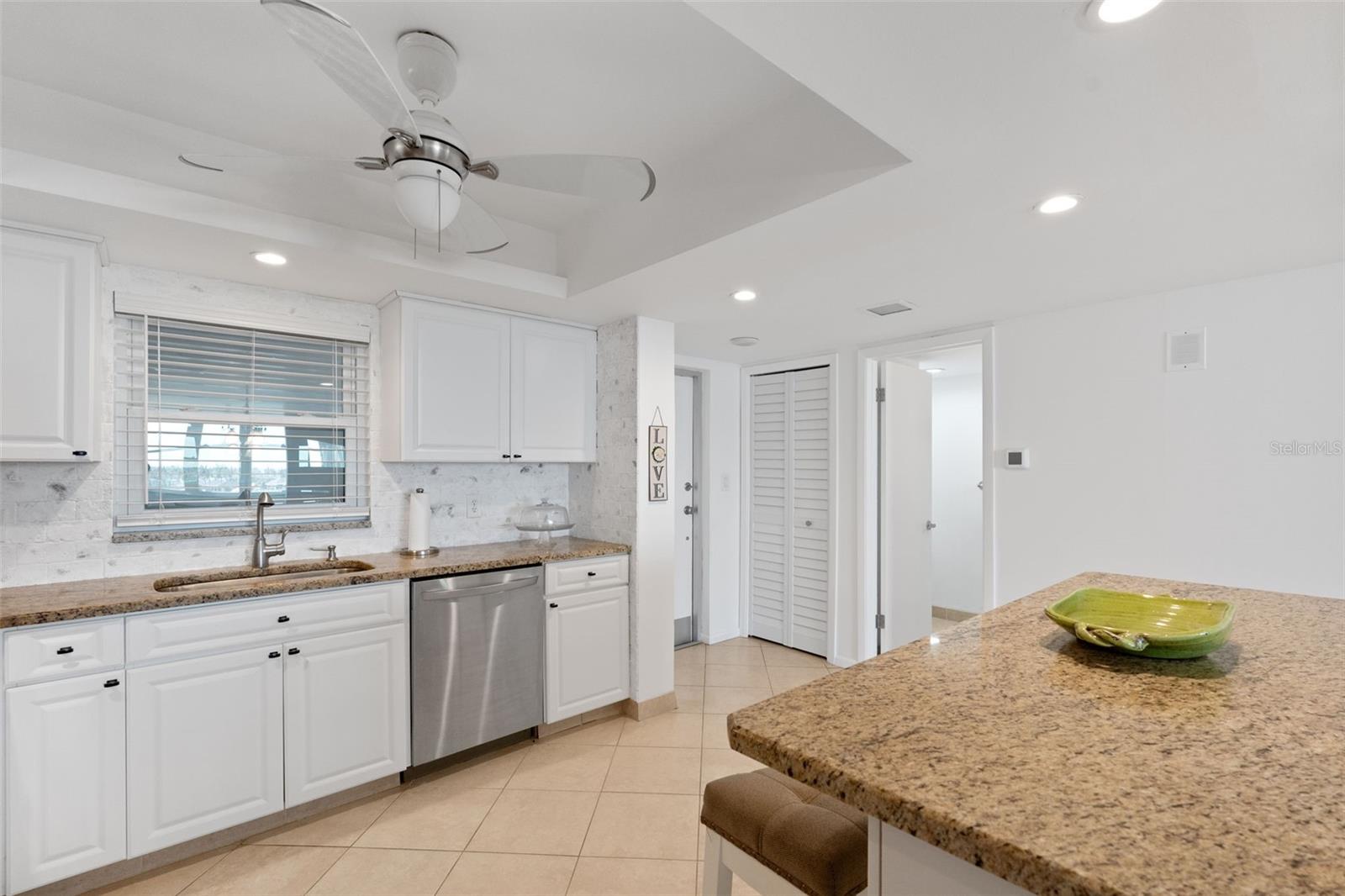 5130 BRITTANY DR S #505, ST PETERSBURG, FL — photo 8