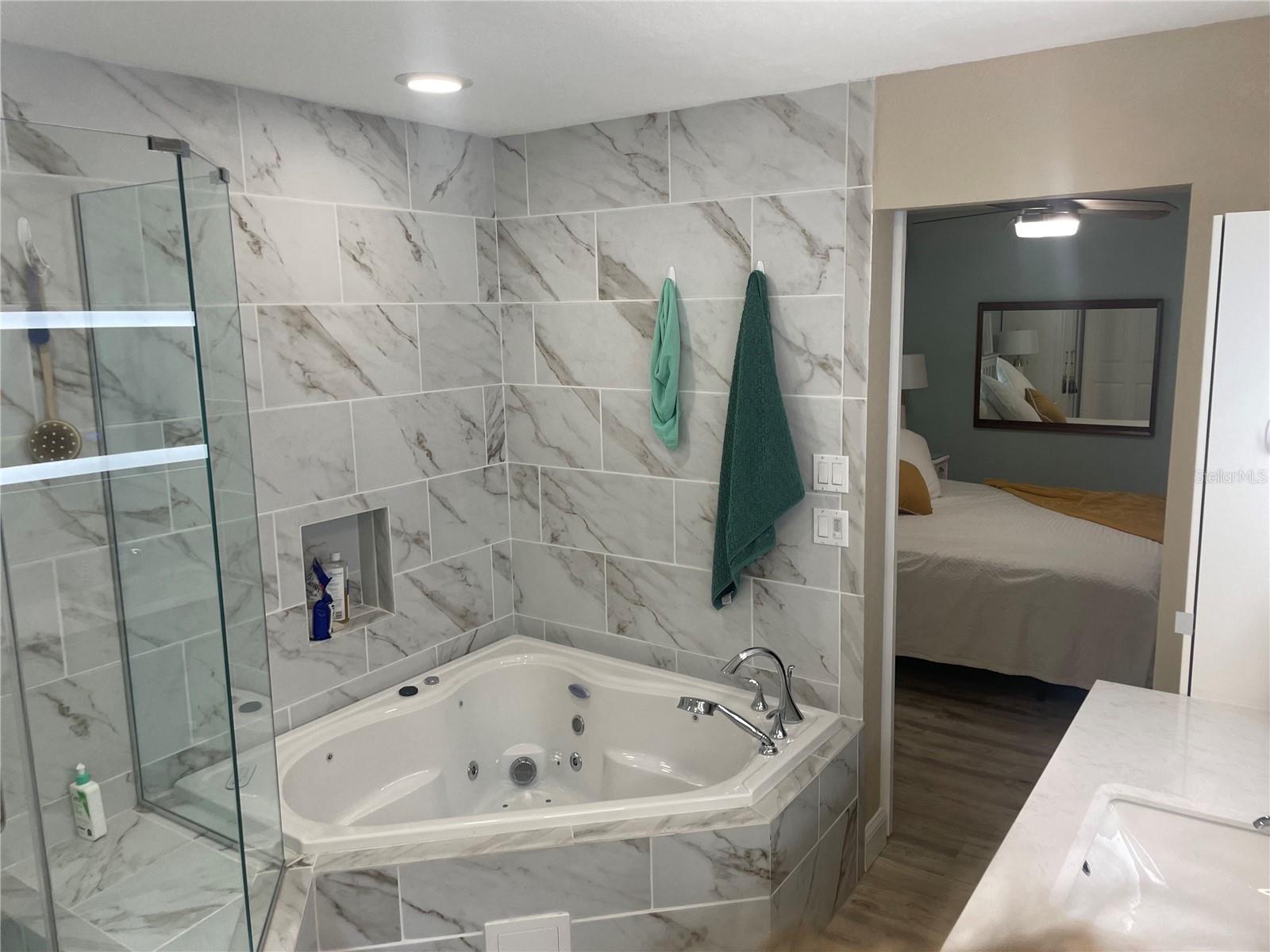 515 1ST AVE E, BRADENTON, FL — photo 10