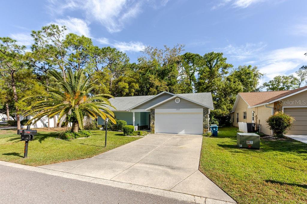 6402 OCEAN PINES LN, SPRING HILL, FL — photo 4