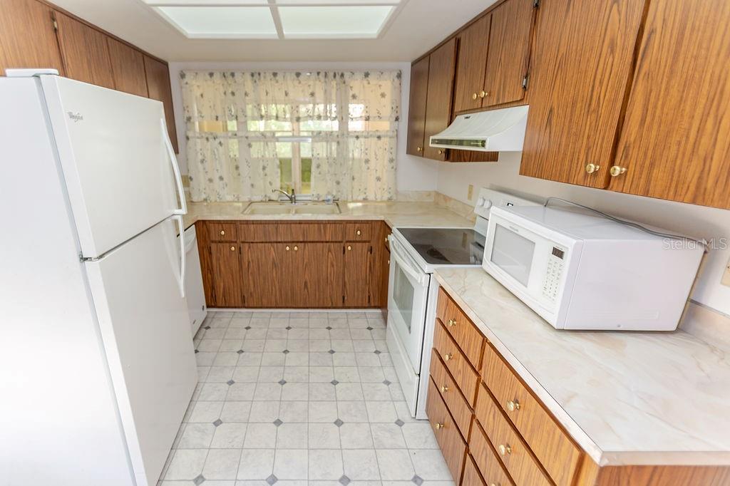 6402 OCEAN PINES LN, SPRING HILL, FL — photo 12