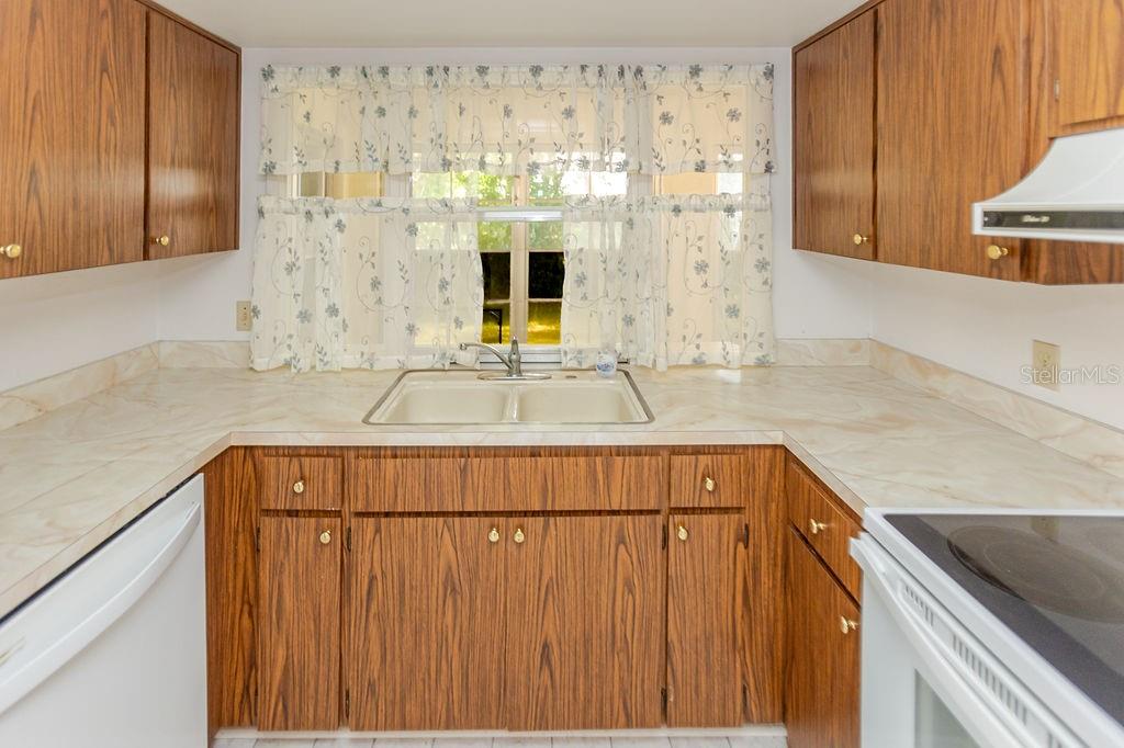 6402 OCEAN PINES LN, SPRING HILL, FL — photo 15
