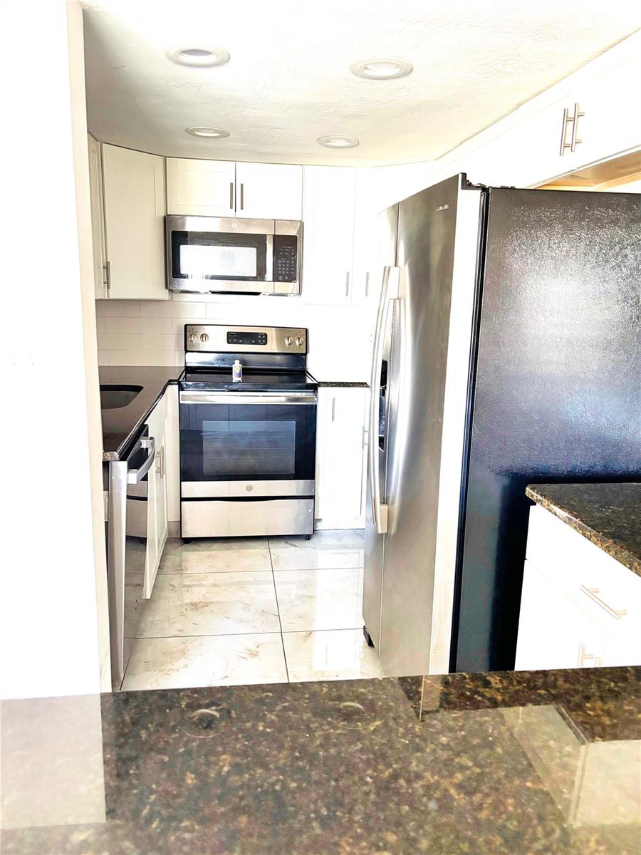2583 COUNTRYSIDE BLVD #3309, CLEARWATER, FL — photo 3