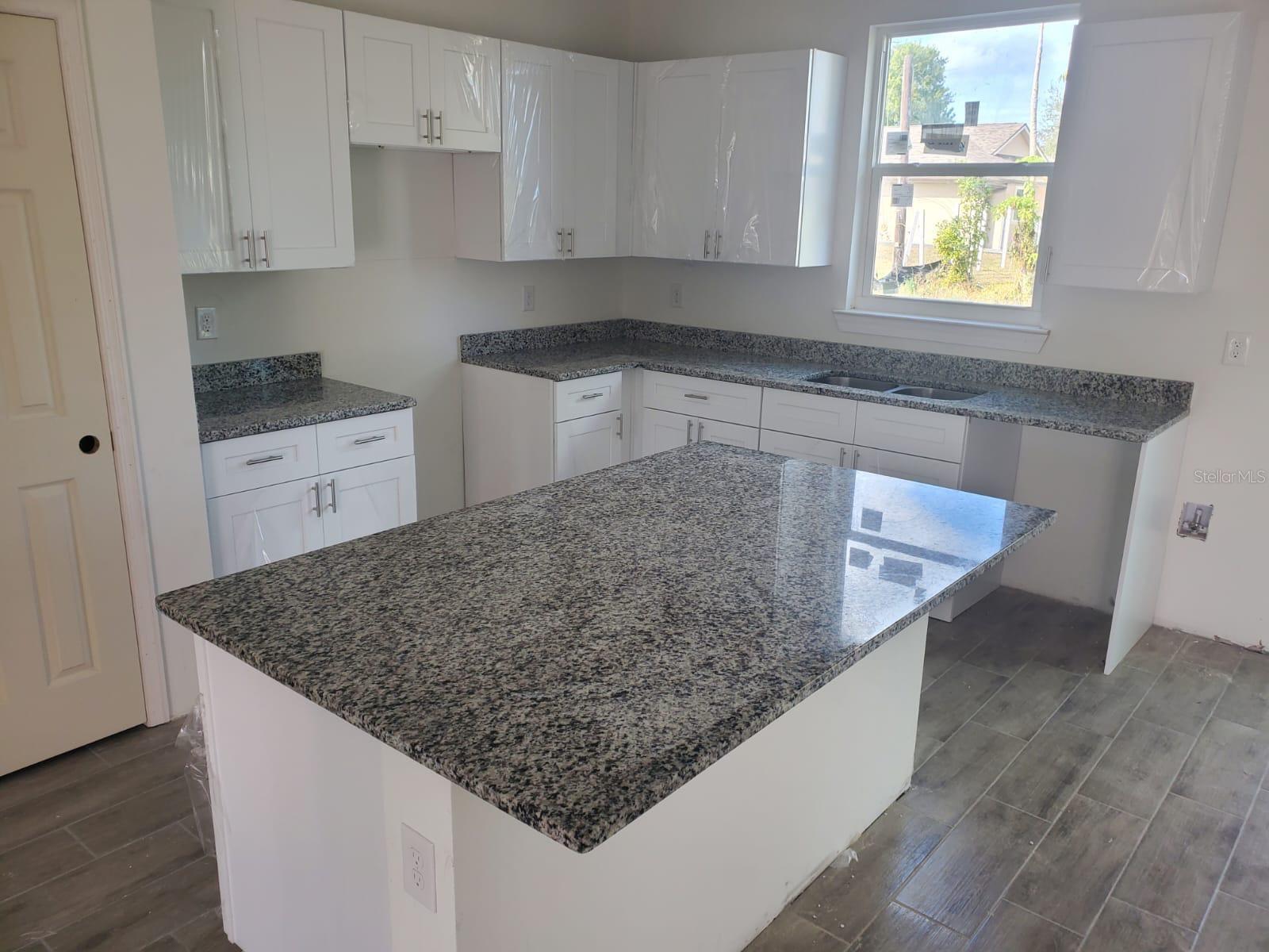 23198 GOLDCOAST AVE, PORT CHARLOTTE, FL — photo 2