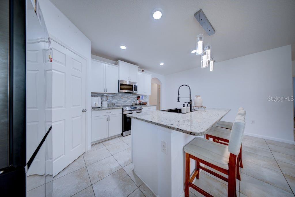 6151 NORTHWEST REGENT ST, PORT ST LUCIE, FL — photo 9
