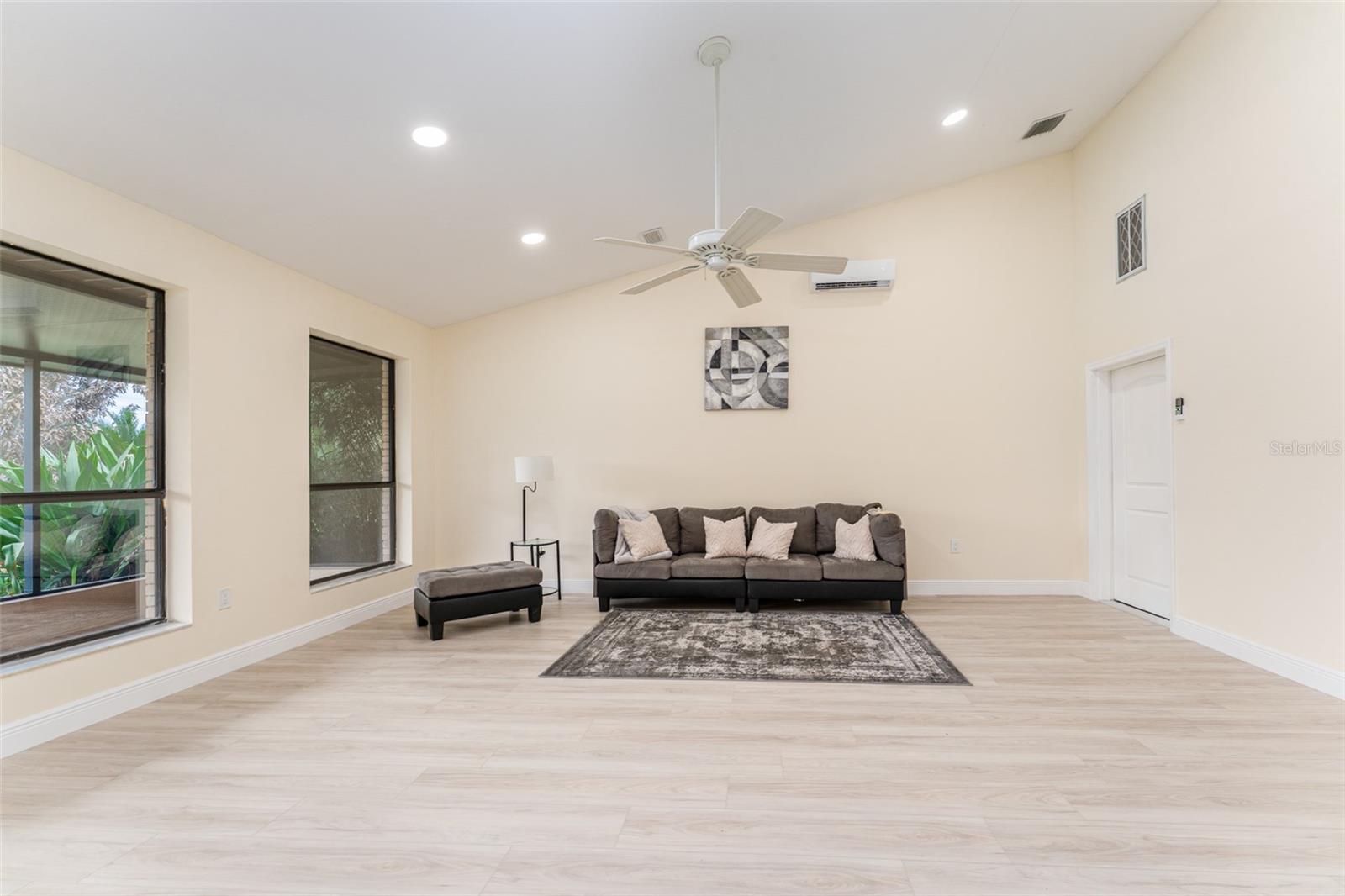 6151 SILVER OAKS DR, ZEPHYRHILLS, FL — photo 33