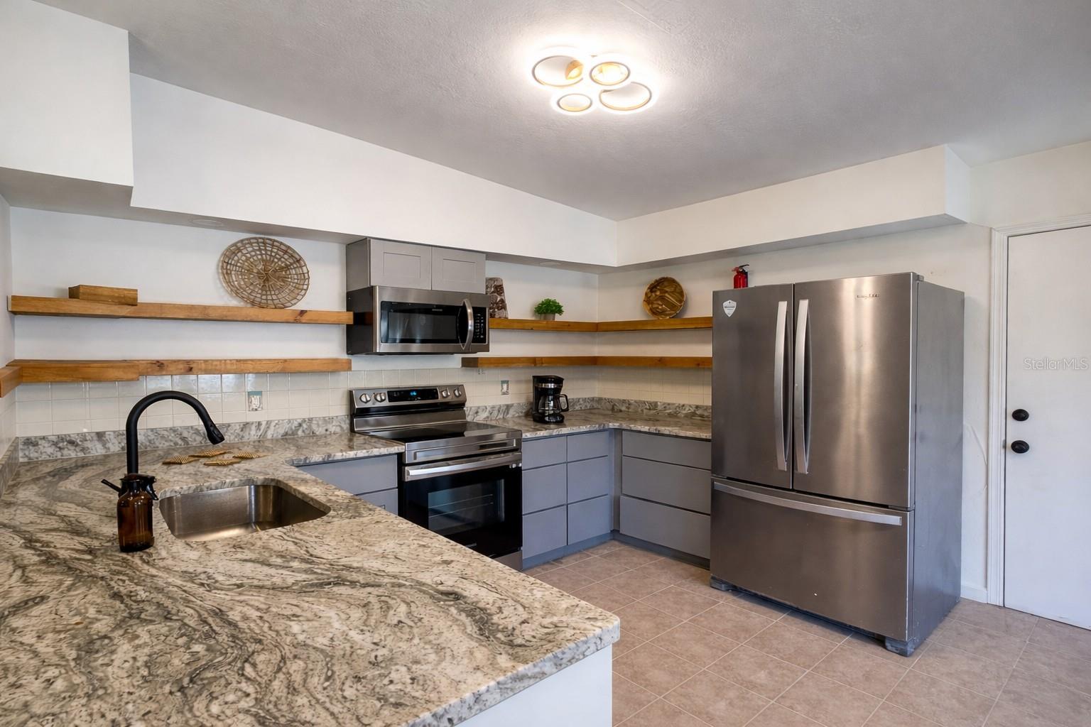4100 N EAGLE NEST PT, CRYSTAL RIVER, FL — photo 3