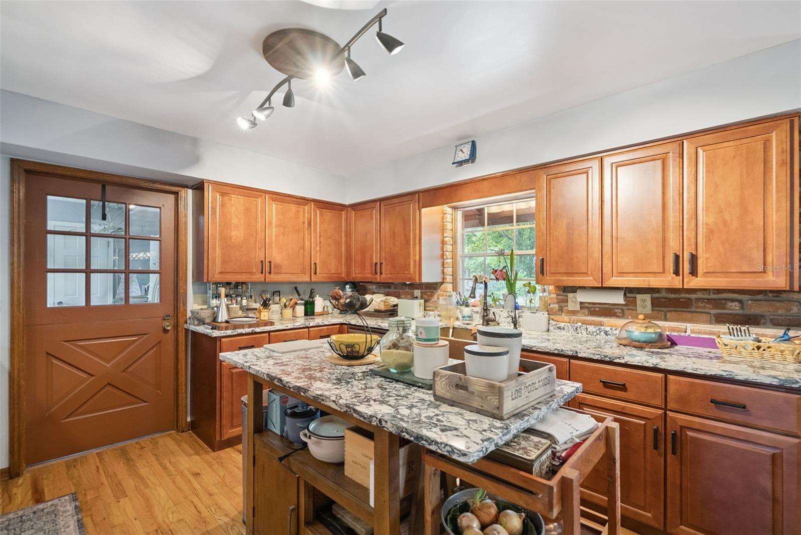 295 FRANCES CIR, ALTAMONTE SPRINGS, FL — photo 41