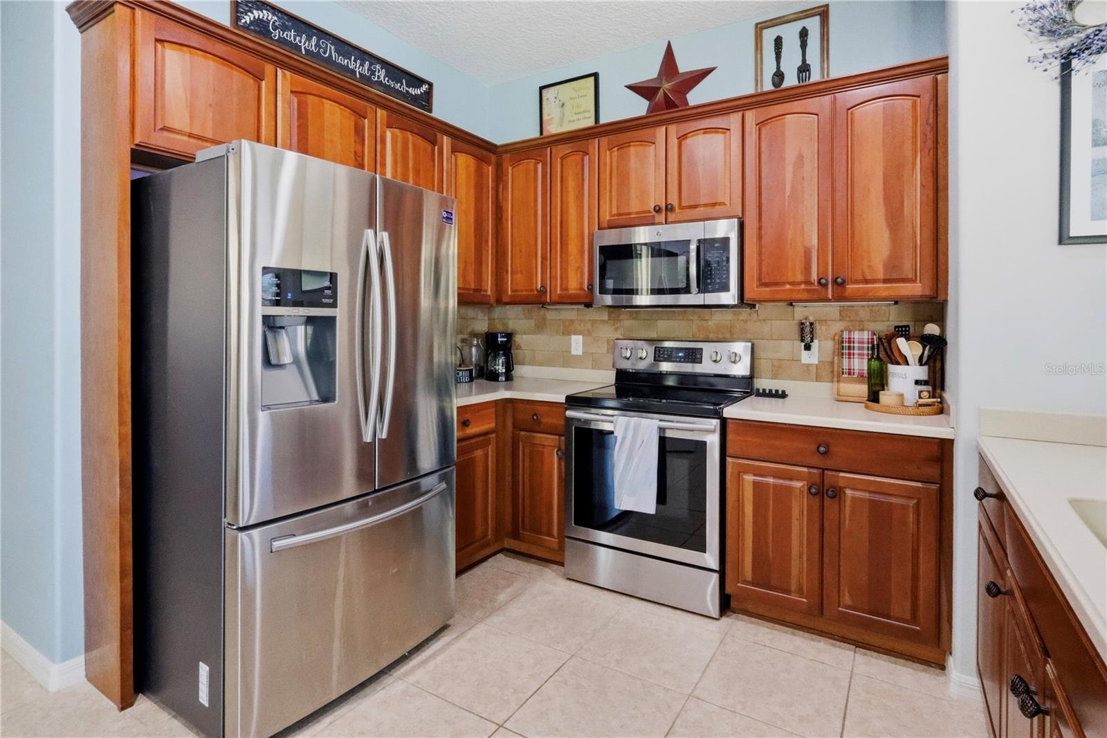 12929 REGIMENT DR, GRAND ISLAND, FL — photo 46