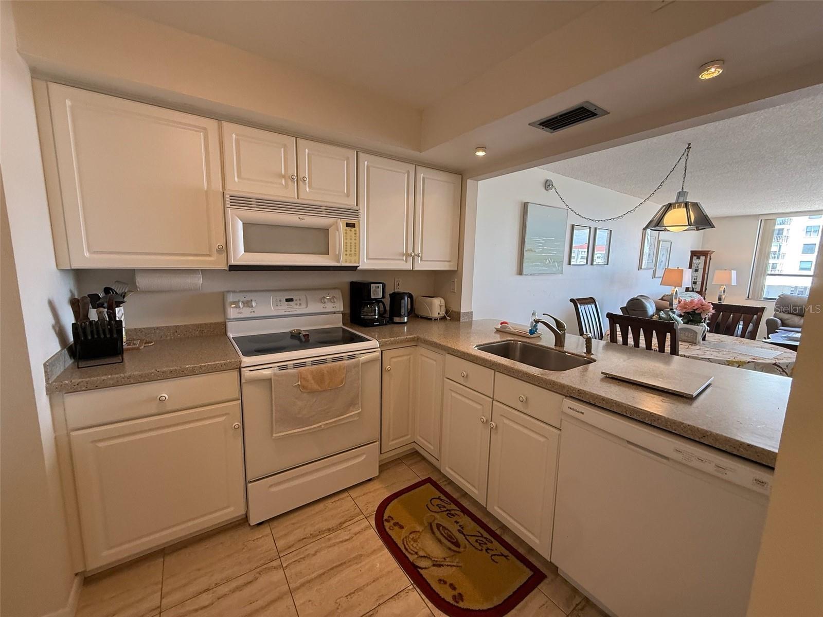 6279 SUN BLVD #403, ST PETERSBURG, FL — photo 9