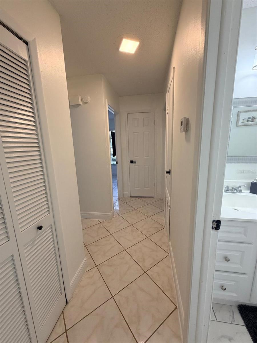 15126 NIGHTHAWK DR, TAMPA, FL — photo 38