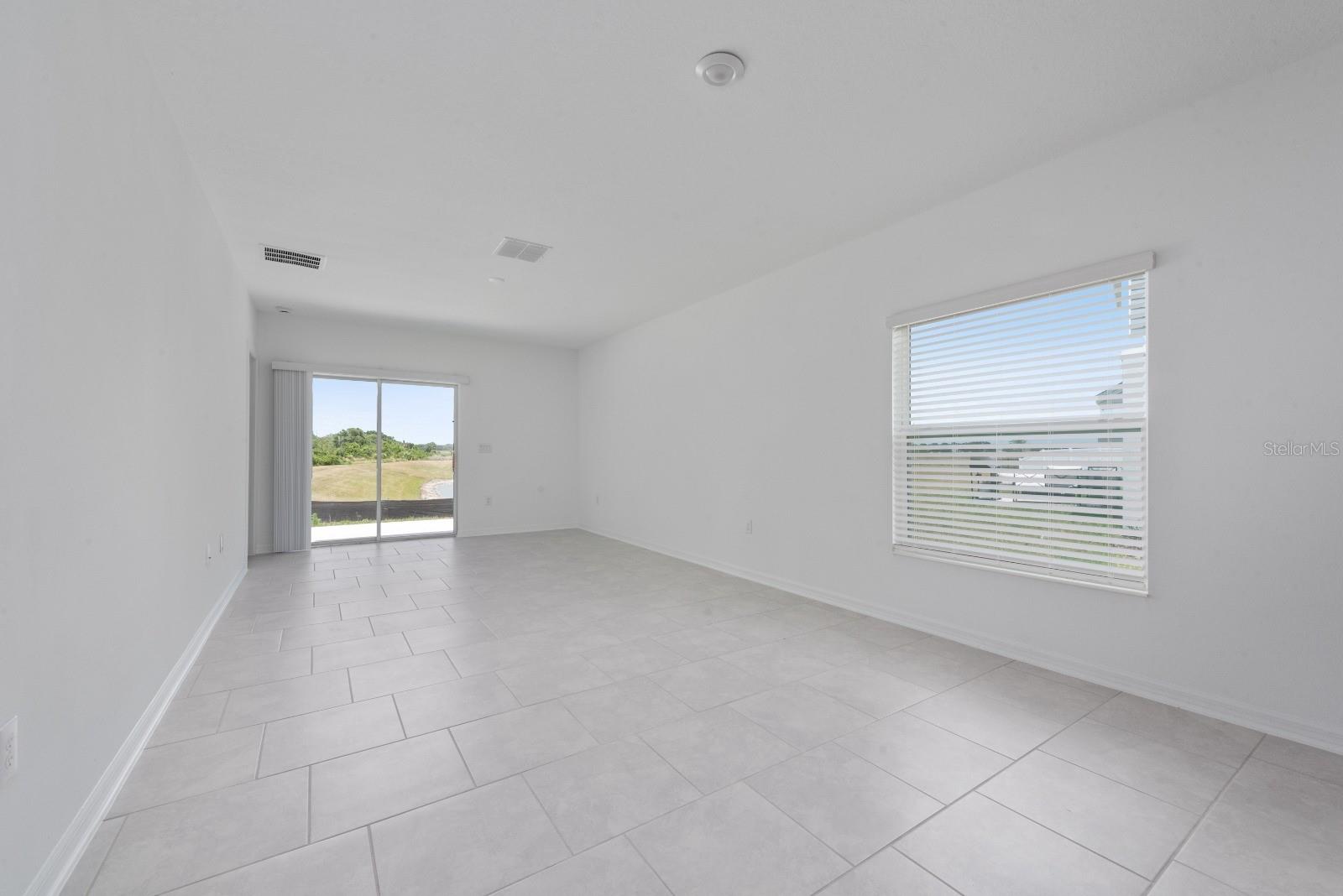 573 BELL PRAIRIE CIR, LAKE WALES, FL — photo 4