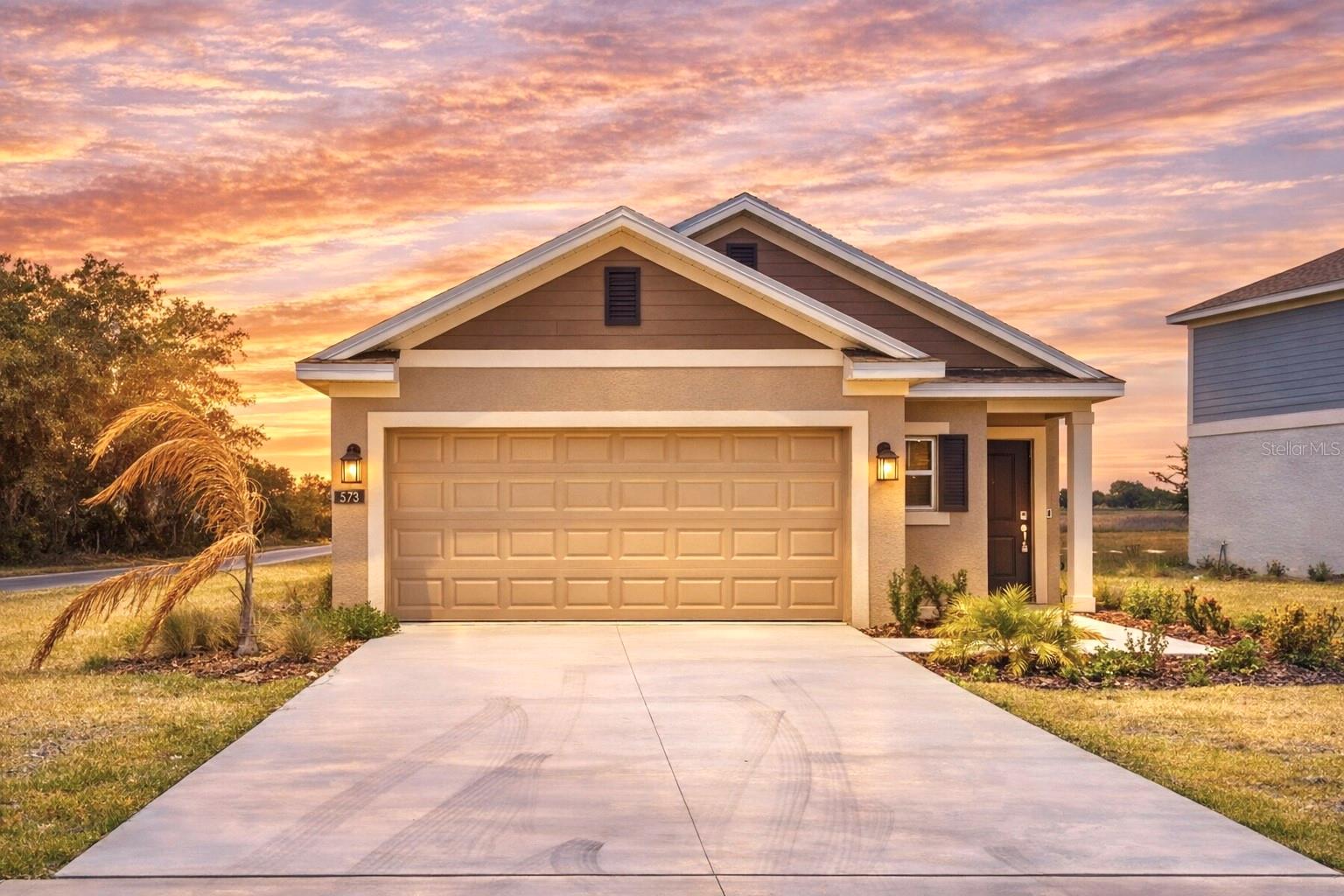573 BELL PRAIRIE CIR, LAKE WALES, FL