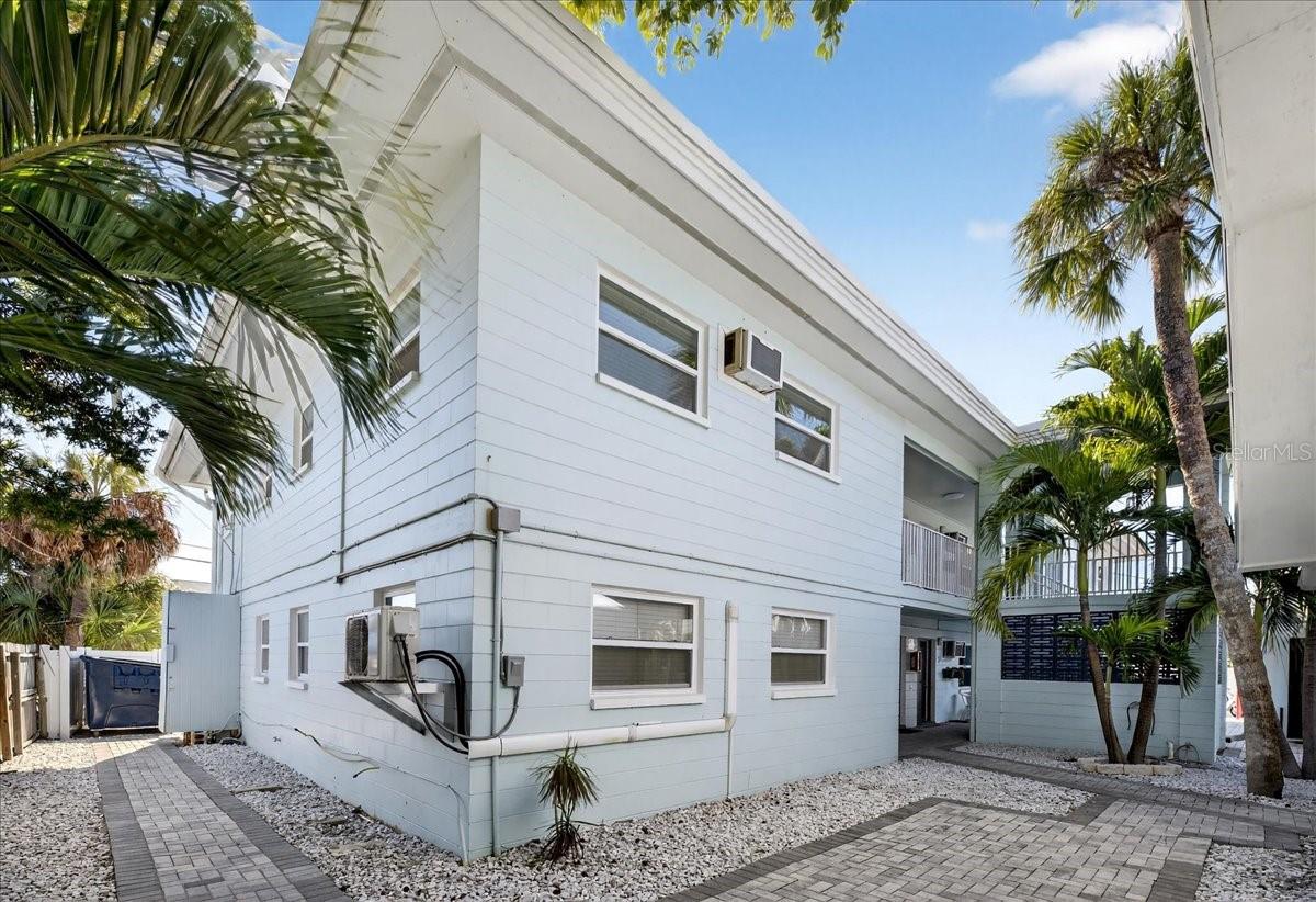 523 72ND AVE, ST PETE BEACH, FL — photo 59