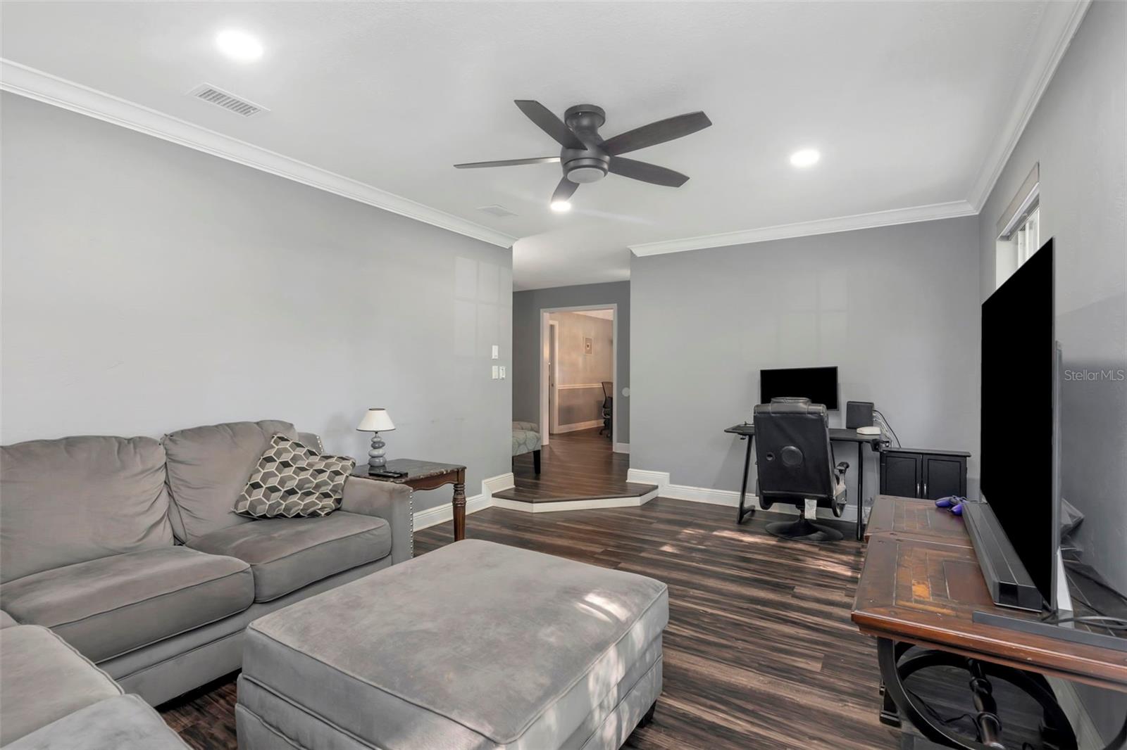 1424 STEWART BLVD, CLEARWATER, FL — photo 8