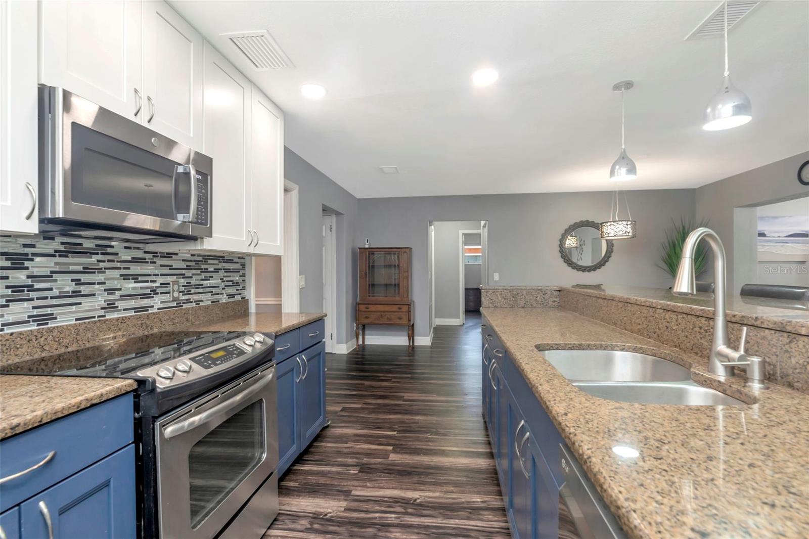 1424 STEWART BLVD, CLEARWATER, FL — photo 17