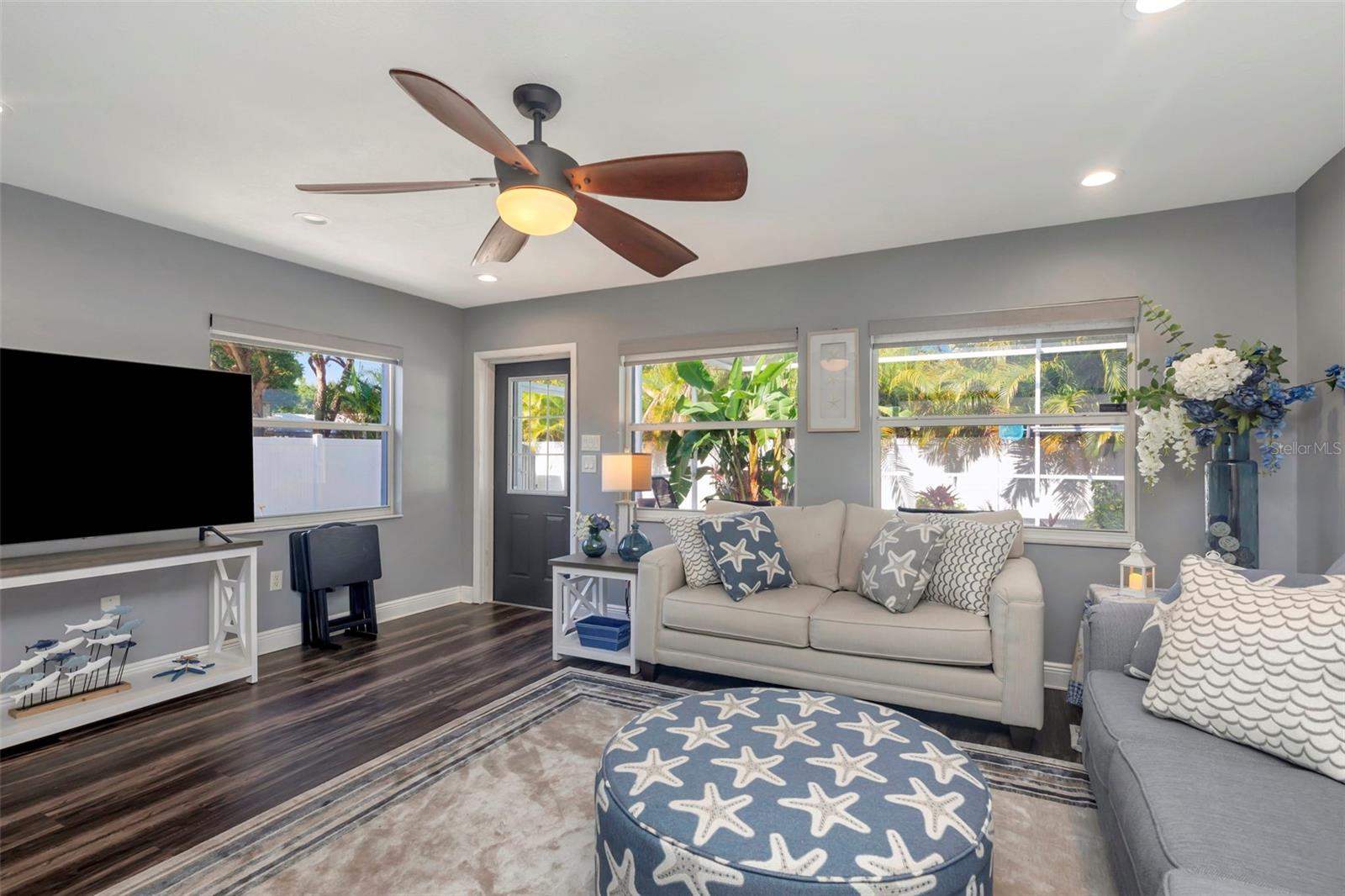 1424 STEWART BLVD, CLEARWATER, FL — photo 21