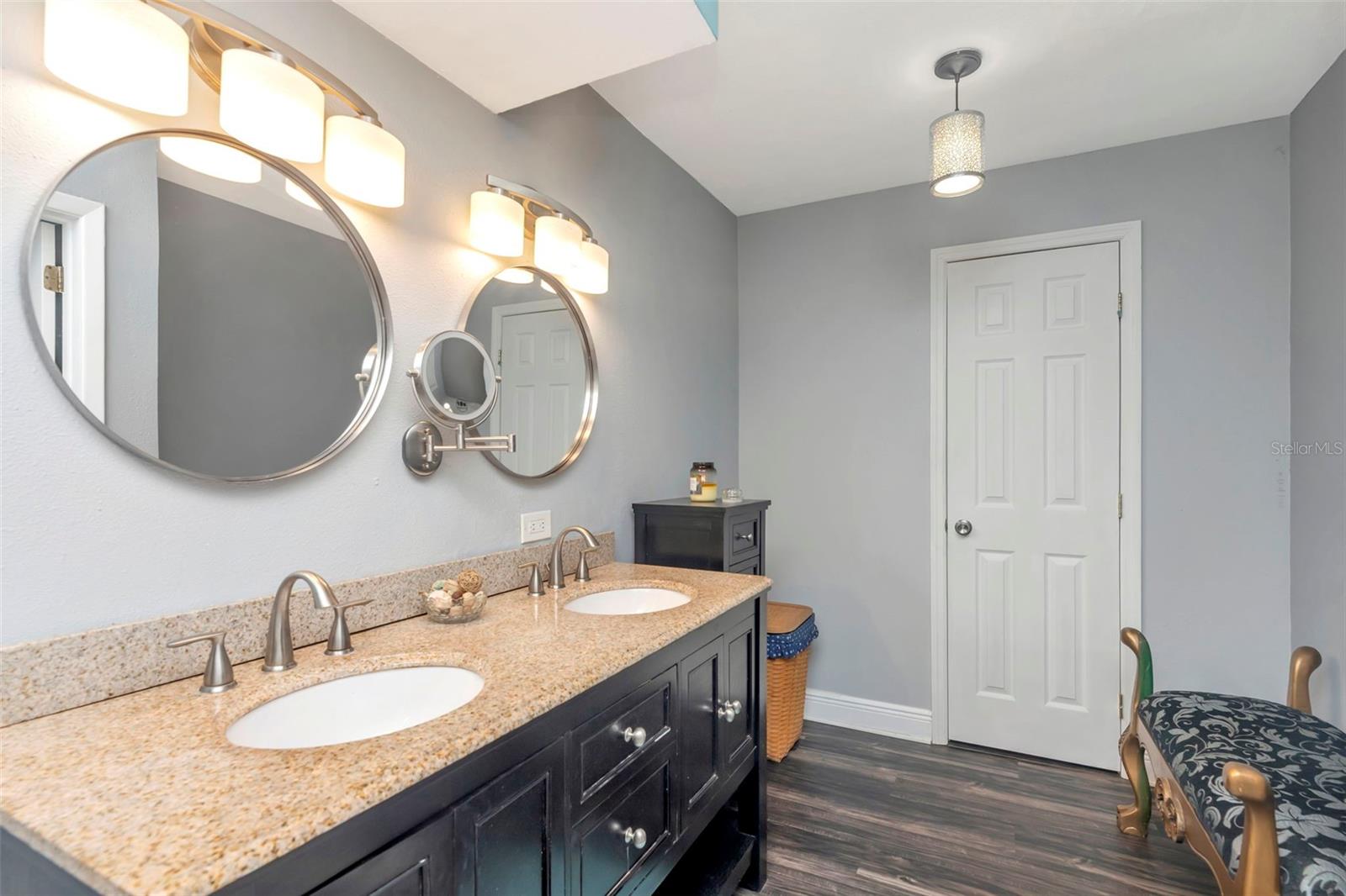 1424 STEWART BLVD, CLEARWATER, FL — photo 27