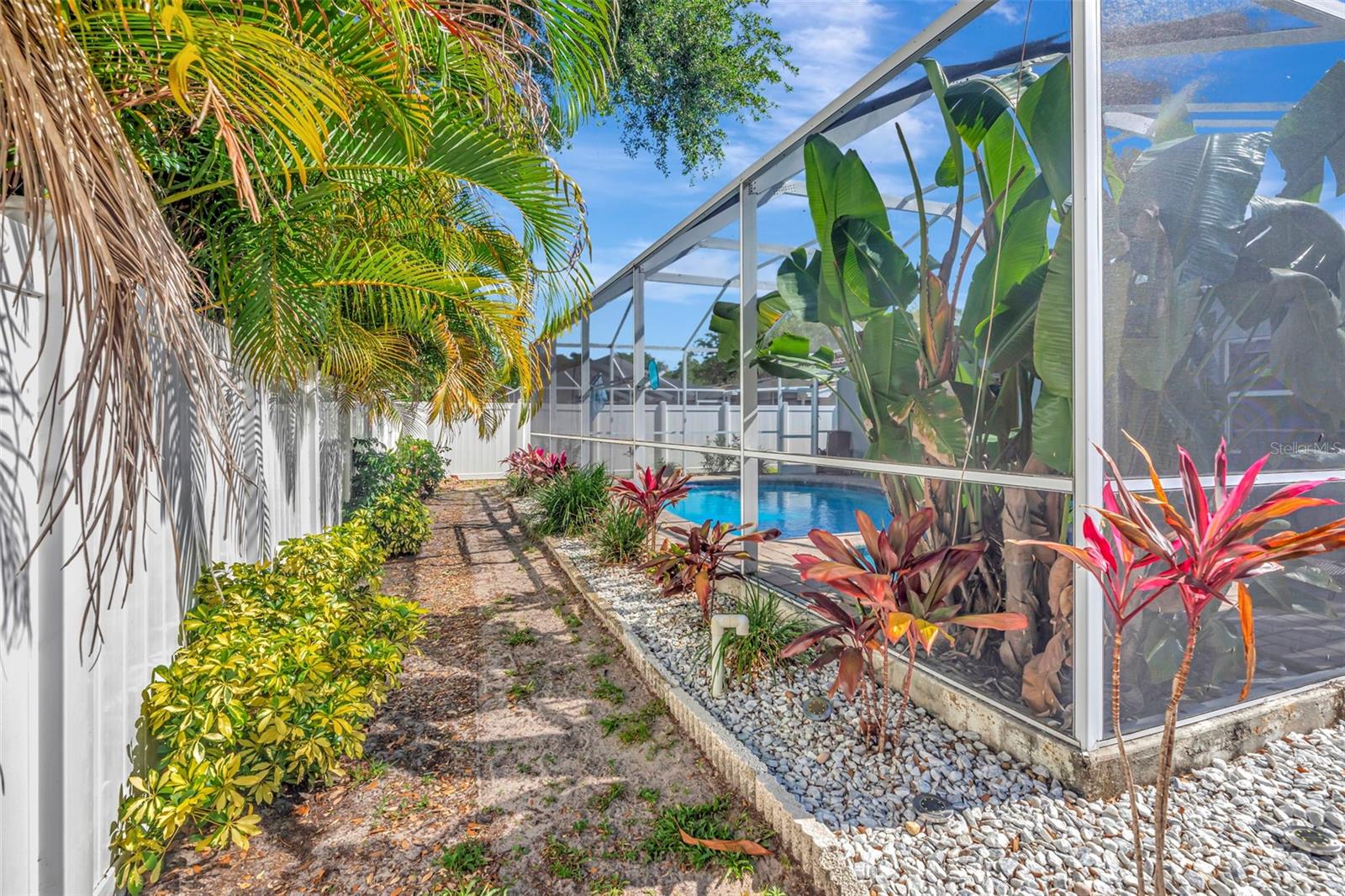 1424 STEWART BLVD, CLEARWATER, FL — photo 41
