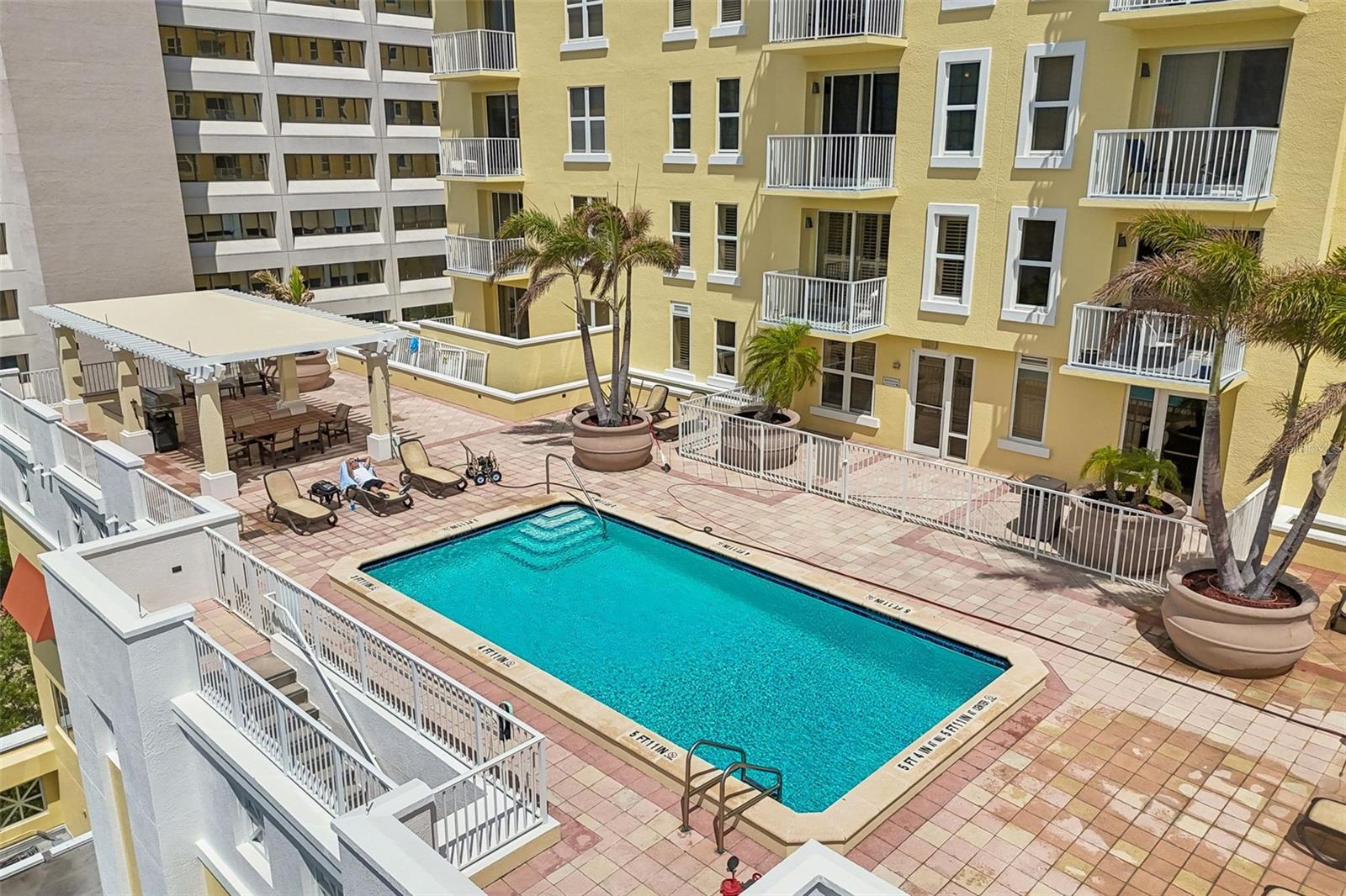 628 CLEVELAND ST #904, CLEARWATER, FL — photo 2
