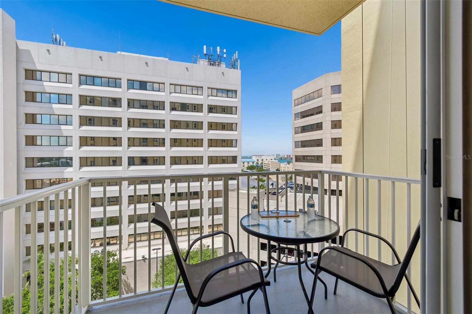 628 CLEVELAND ST #904, CLEARWATER, FL — photo 33