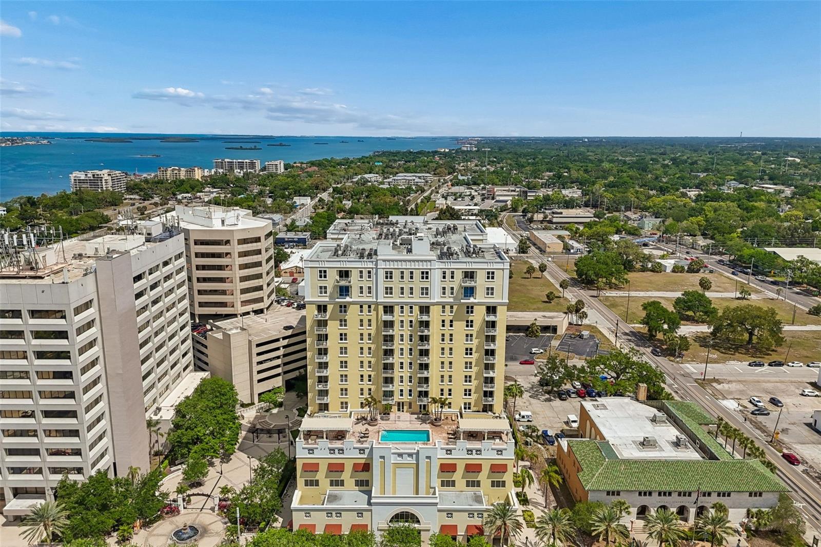 628 CLEVELAND ST #904, CLEARWATER, FL — photo 47