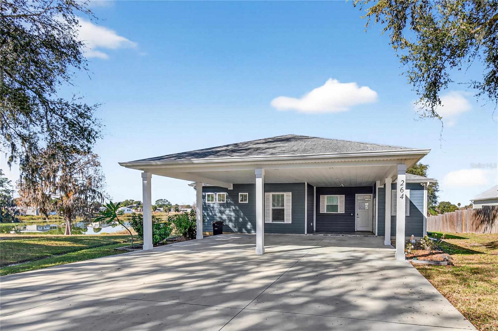 260 S CENTRAL AVE, UMATILLA, FL — photo 4