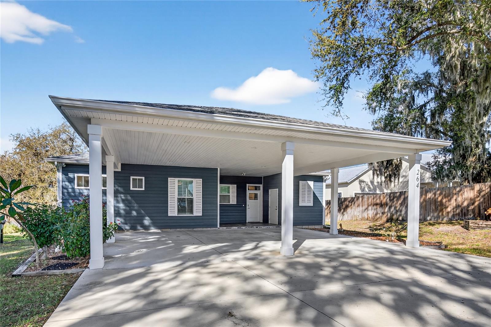 260 S CENTRAL AVE, UMATILLA, FL — photo 5