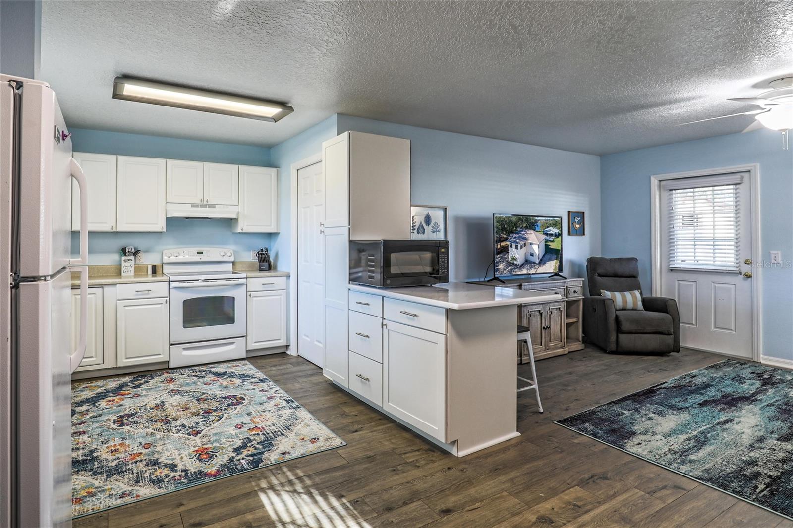 260 S CENTRAL AVE, UMATILLA, FL — photo 43