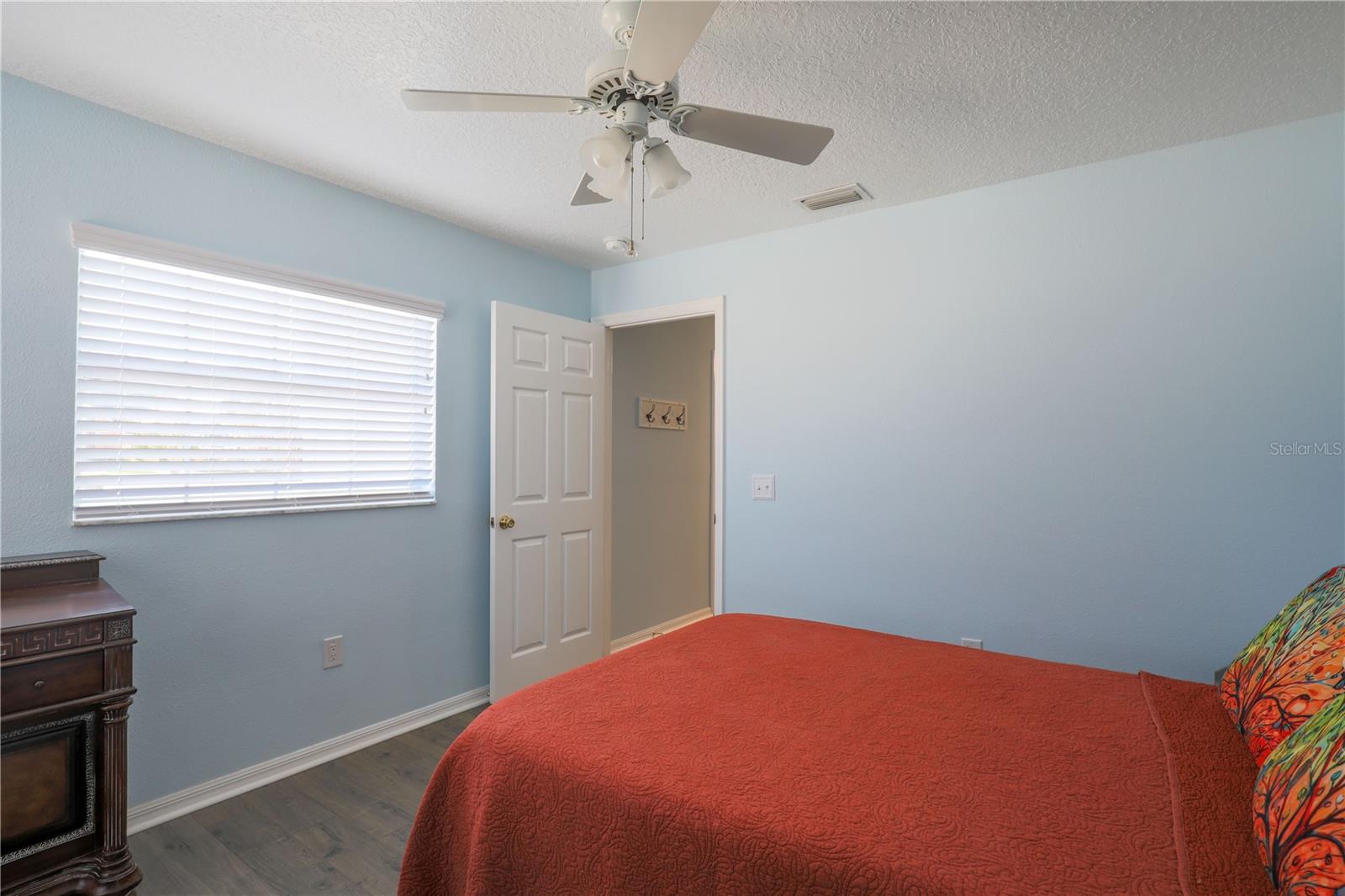 260 S CENTRAL AVE, UMATILLA, FL — photo 69
